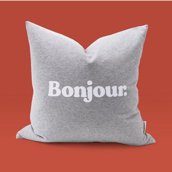 Items from Fall 2022 Jilly Box - Picture 2 of 9